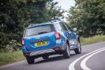 Dacia Logan MCV Stepway 2017 года (UK)